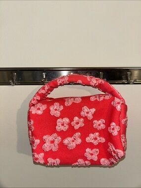 Travel size makeup bag
